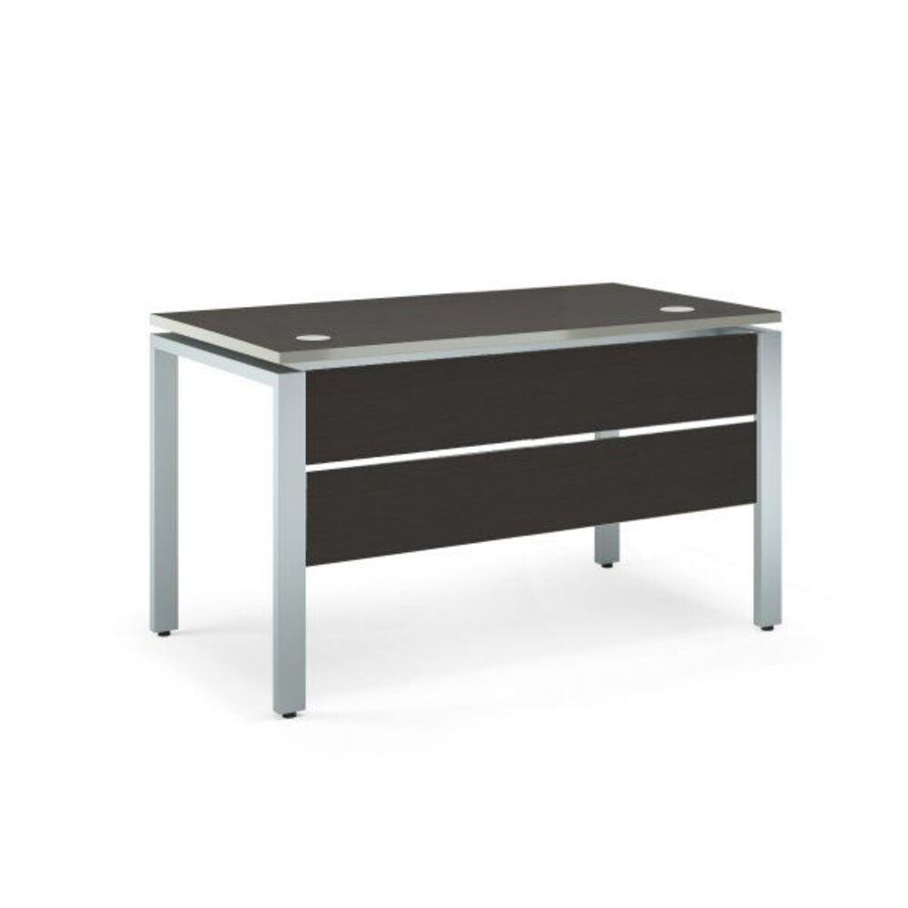 Стол прямой с царгой