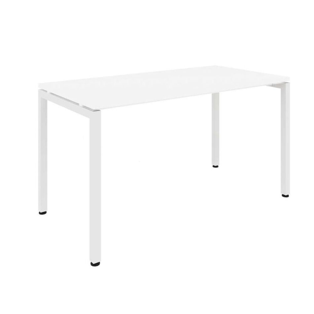 Стол рабочий на металлокаркасе