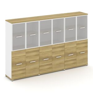 Шкаф три широкие секции, 4 ниши