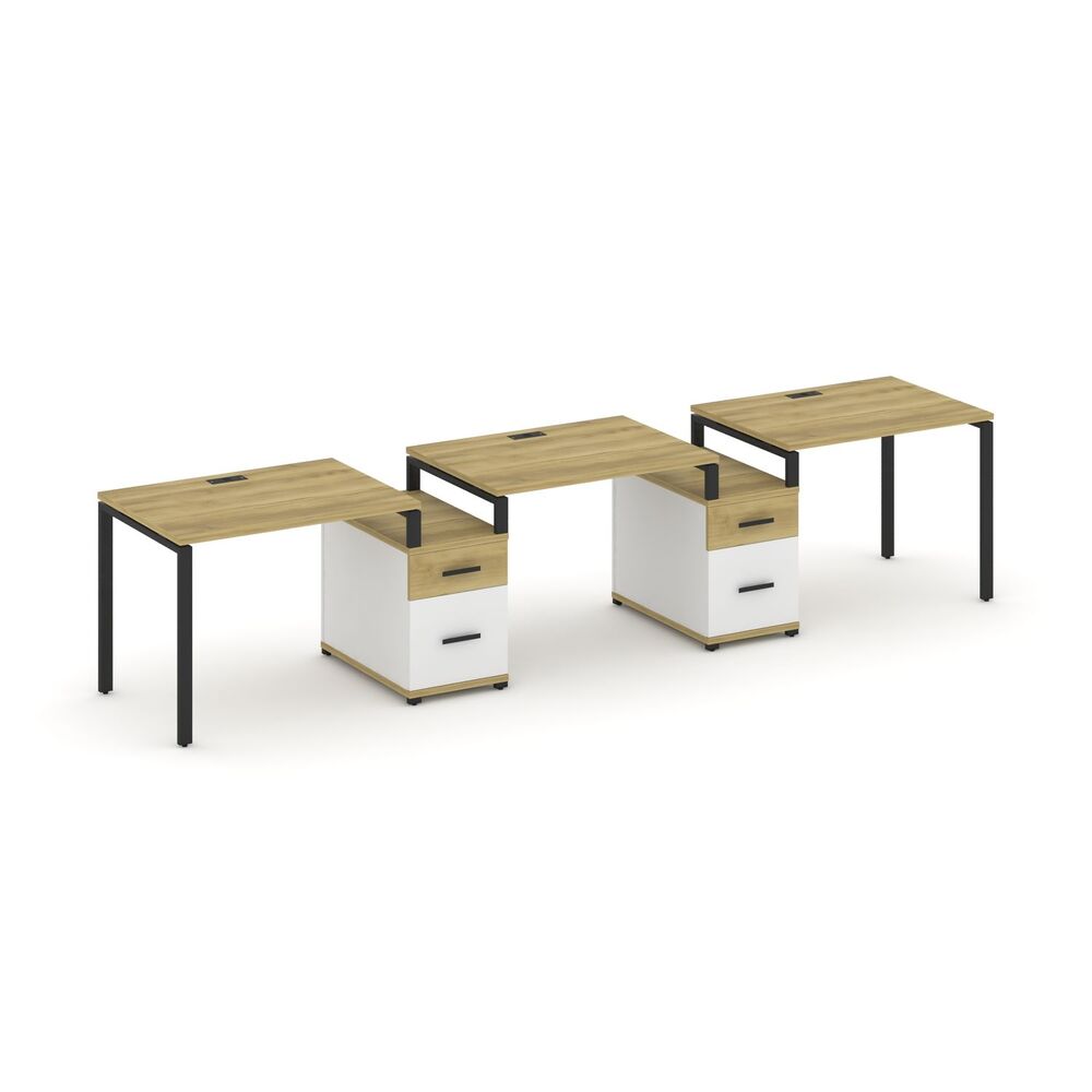 Рабочая станция на 3 места с двумя опорными тумбами