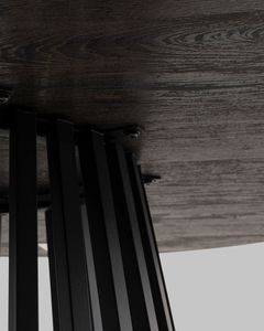 Стол обеденный