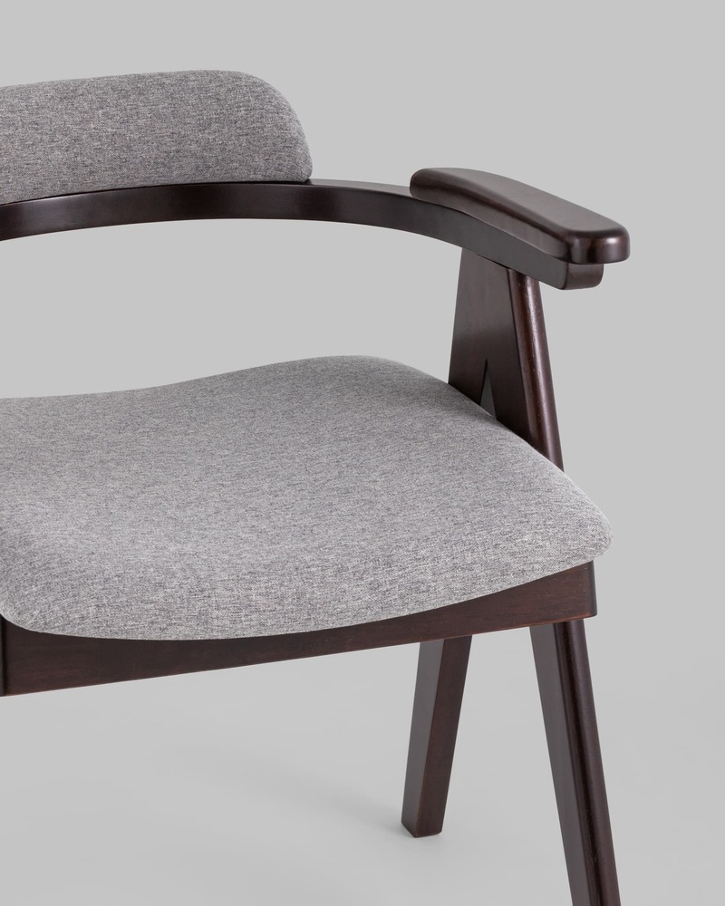 Стул обеденный