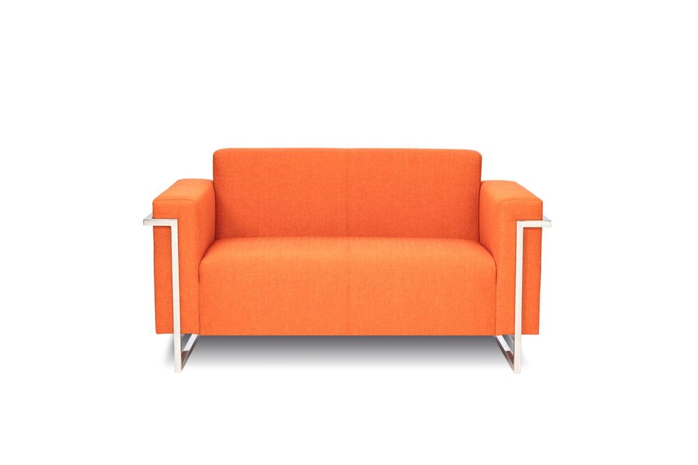 Диван двухместный