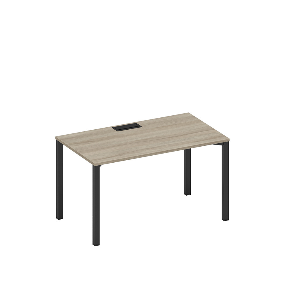 Стол письменный на металлокаркасе, столешница с заглушкой